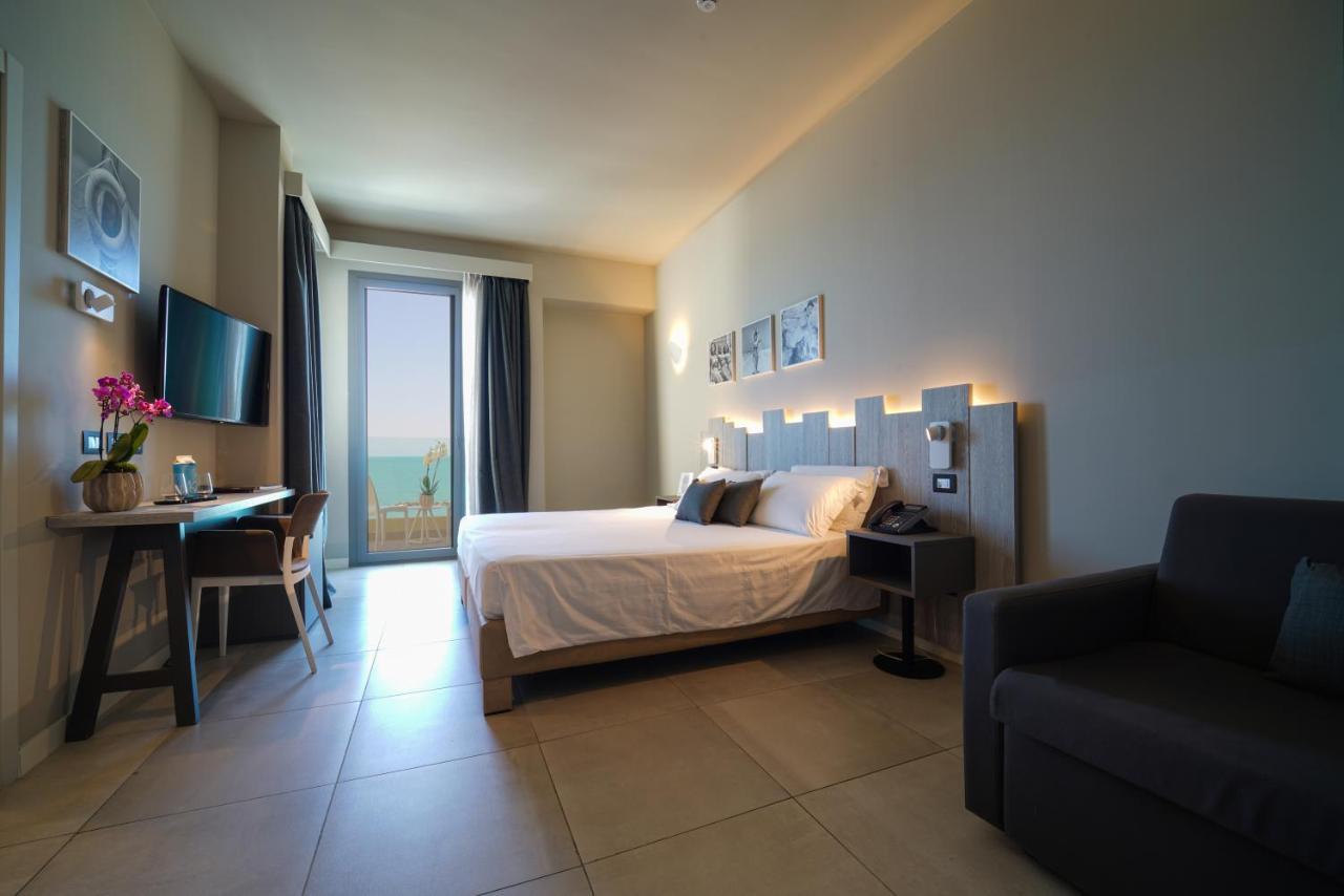 Nautilus Family Hotel 4*