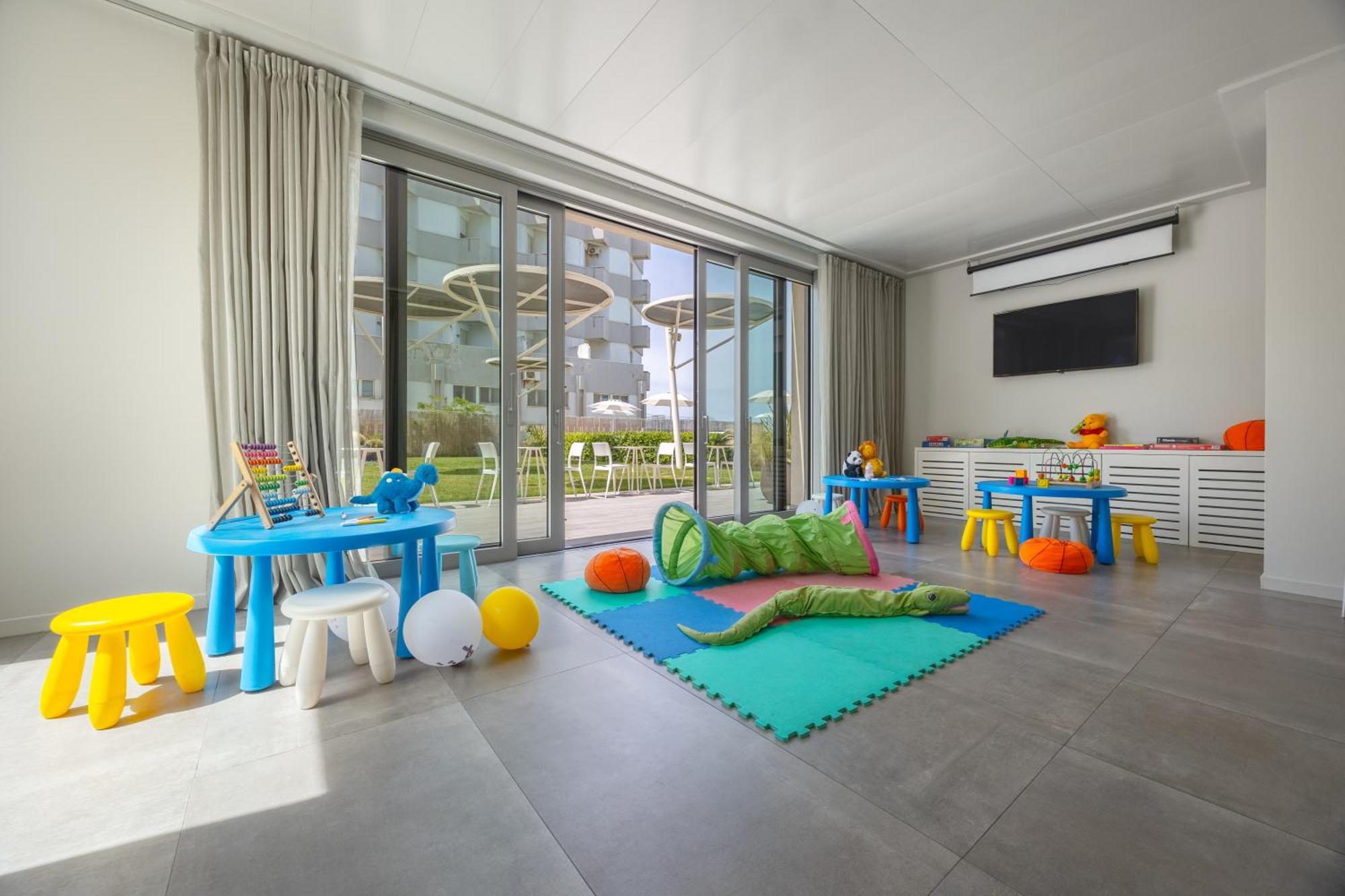 Hotel Nautilus Family 4*